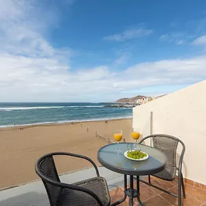  Apartamento Beachfront Canteras 3 - Sea Views Terrace